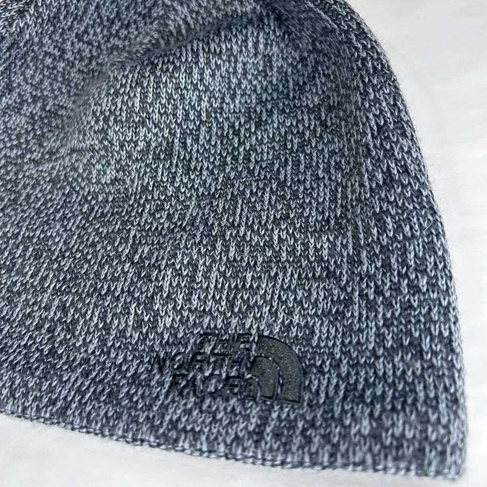 The North Face Bones Beanie Unisex OS Grey Black Excellent Fleece Lined Knit Hat